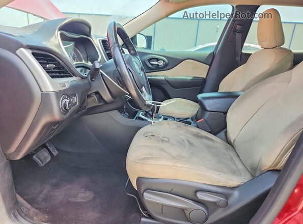 1C4PJLCB3HW507218 2017 JEEP CHEROKEE Red Widok wnętrza z przodu