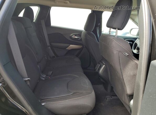 1C4PJLCB3HW585661 2017 JEEP CHEROKEE Black Rear seats view