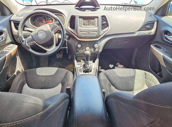 1C4PJLCB3JD544867 2018 JEEP CHEROKEE Blue Առջևի վահանակի տեսք