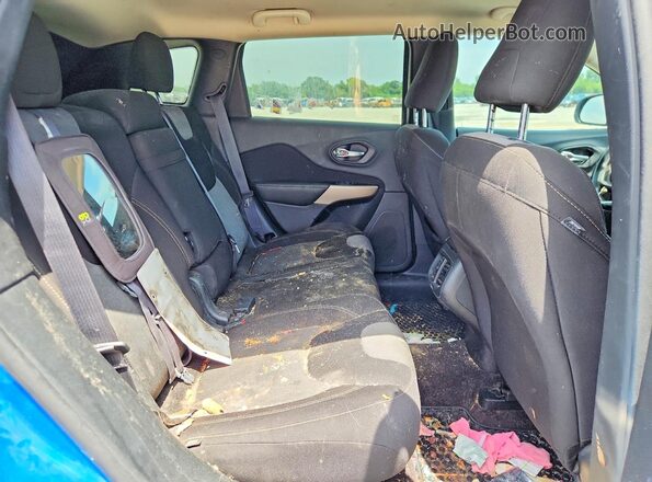 1C4PJLCB3JD544867 2018 JEEP CHEROKEE Blue Սալոնի հետևի տեսք