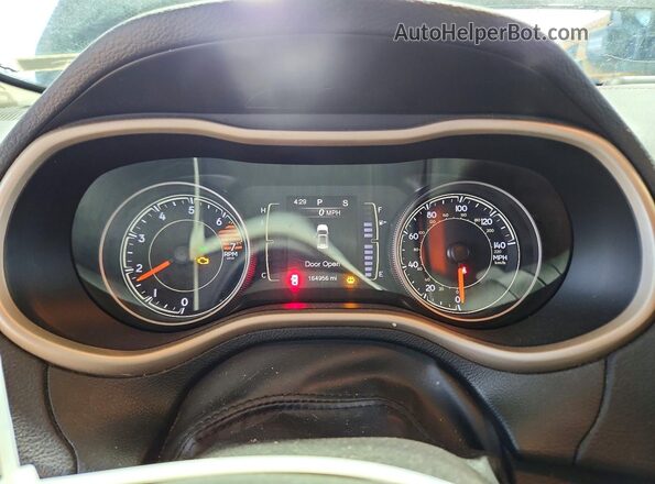 1C4PJLCB3JD611421 2018 JEEP CHEROKEE Black Widok zestawu wskaźników