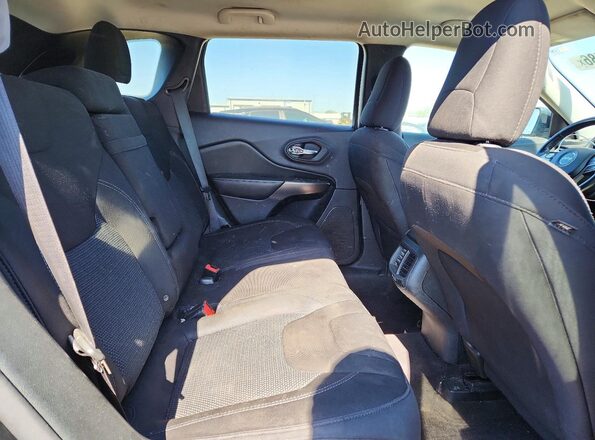 1C4PJLCB3KD264660 2019 JEEP CHEROKEE Black Вид задньої частини салону