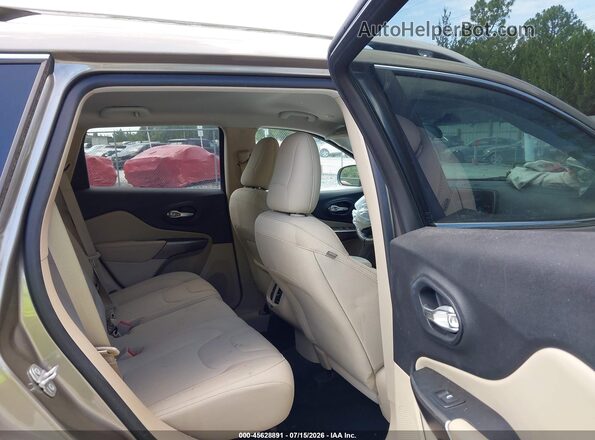 1C4PJLCB3KD396107 2019 JEEP CHEROKEE Brown VIN sticker view