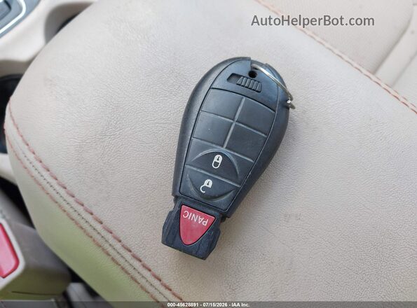 1C4PJLCB3KD396107 2019 JEEP CHEROKEE Brown Dashboard view