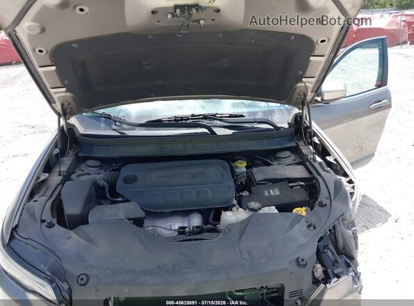 1C4PJLCB3KD396107 2019 JEEP CHEROKEE Brown Rear view