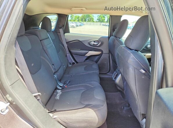 1C4PJLCB4HW640165 2017 JEEP CHEROKEE Gray Rear interior view