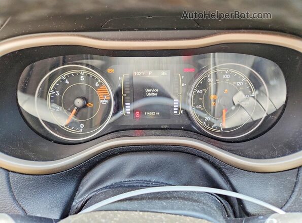 1C4PJLCB4HW640165 2017 JEEP CHEROKEE Gray Instrument cluster view