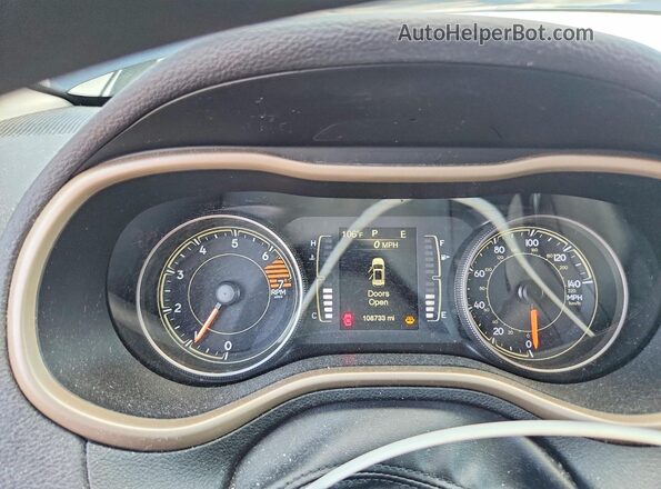 1C4PJLCB4JD528113 2018 JEEP CHEROKEE Black Սարքավորումների վահանակի տեսք