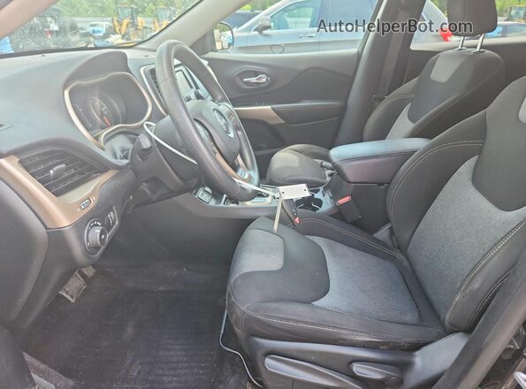 1C4PJLCB4JD528113 2018 JEEP CHEROKEE Black Սալոնի դիմացի տեսք