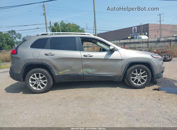 1C4PJLCB5GW312199 2016 JEEP CHEROKEE Бежевый Вид задней части салона