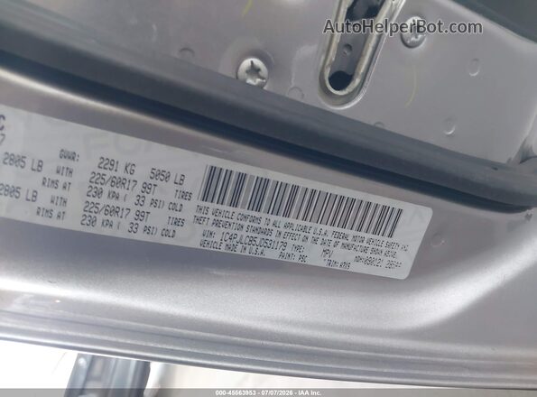 1C4PJLCB5JD531179 2018 JEEP CHEROKEE Silver Widok komory silnika