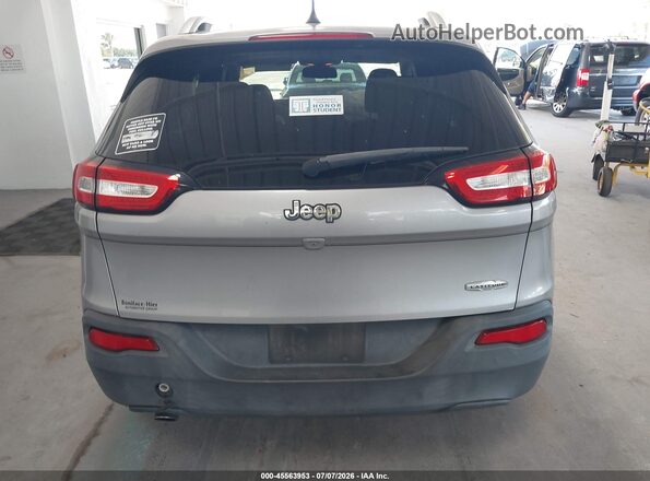 1C4PJLCB5JD531179 2018 JEEP CHEROKEE Silver 