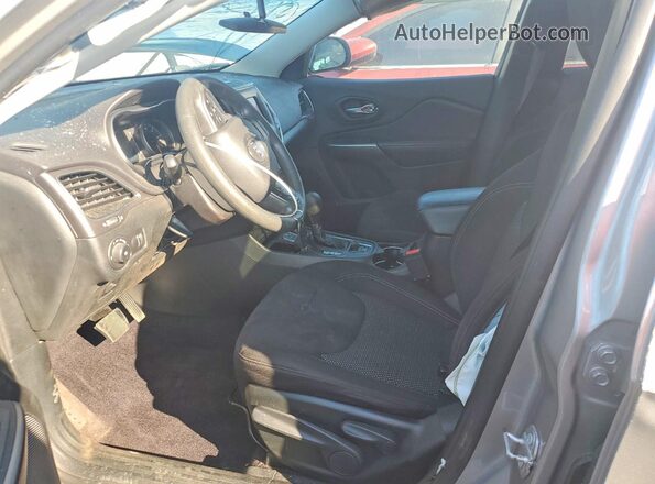 1C4PJLCB5KD151213 2019 JEEP CHEROKEE Silver Vista interior delantera
