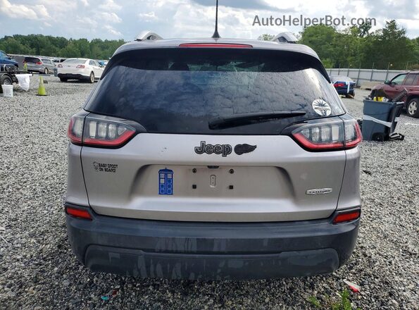1C4PJLCB5KD151213 2019 JEEP CHEROKEE Silver Vista trasera