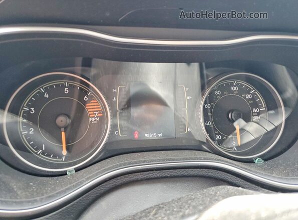 1C4PJLCB5KD151213 2019 JEEP CHEROKEE Silver Vista del cuadro de instrumentos