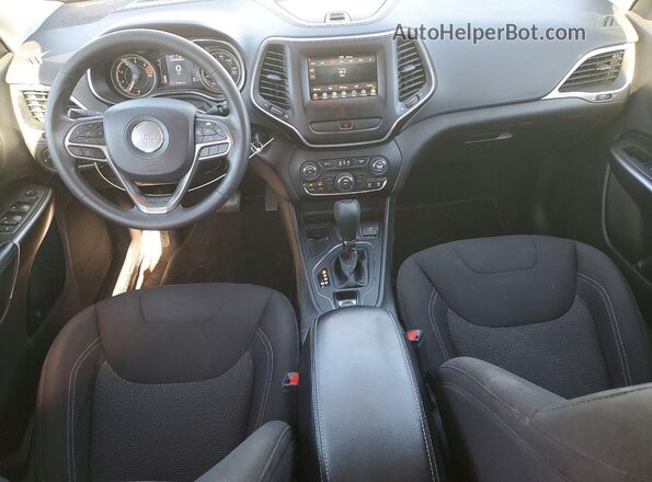 1C4PJLCB5KD474483 2019 JEEP CHEROKEE Silver Dashboard view