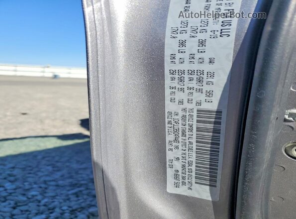 1C4PJLCB5KD474483 2019 JEEP CHEROKEE Silver VIN sticker view