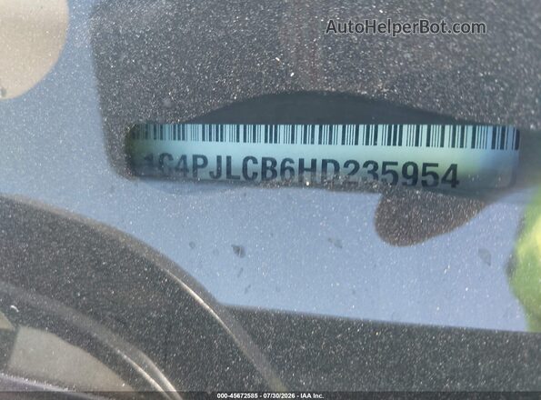 1C4PJLCB6HD235954 2017 JEEP CHEROKEE Silver Vista del compartimento del motor