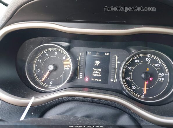 1C4PJLCB6HD235954 2017 JEEP CHEROKEE Silver Vista de los asientos traseros