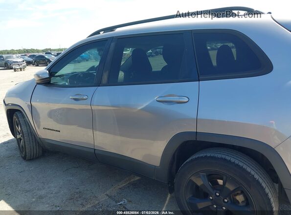 1C4PJLCB6JD558729 2018 JEEP CHEROKEE Серебряный Панорамный вид салона 360°