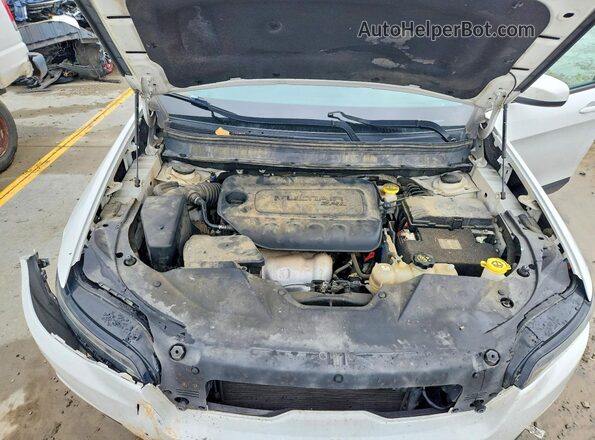 1C4PJLCB6LD542145 2020 JEEP CHEROKEE White Vista del compartimento del motor