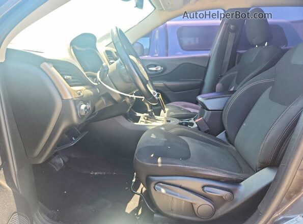 1C4PJLCB7HW539606 2017 JEEP CHEROKEE Charcoal წინა სალონის ხედი