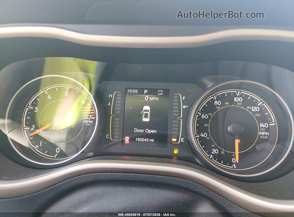 1C4PJLCB7HW643075 2017 JEEP CHEROKEE Gray Widok tylnych siedzeń