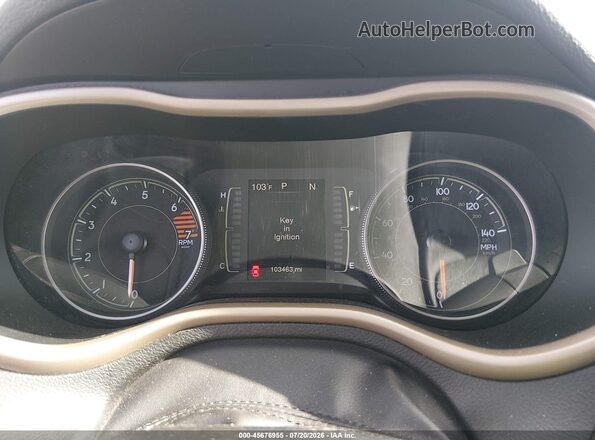 1C4PJLCB7JD551403 2018 JEEP CHEROKEE Gray Vista de los asientos traseros