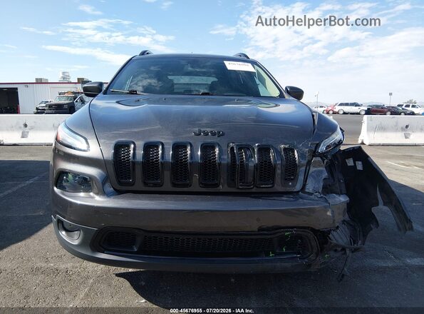 1C4PJLCB7JD551403 2018 JEEP CHEROKEE Gray Vista del cuadro de instrumentos