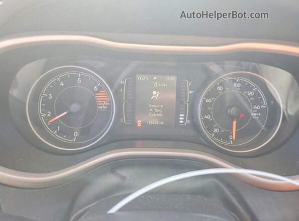 1C4PJLCB7JD615391 2018 JEEP CHEROKEE Угольный Вид щитка приборов