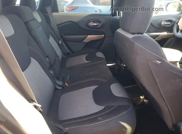 1C4PJLCB7JD615391 2018 JEEP CHEROKEE Угольный Вид задних сидений