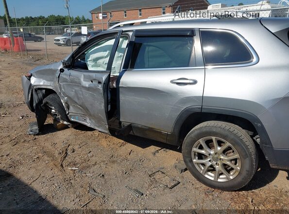 1C4PJLCB8GW288349 2016 JEEP CHEROKEE Silver Widok z przodu