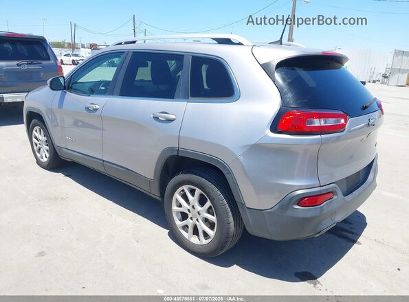 1C4PJLCB8HD219335 2017 JEEP CHEROKEE Silver Задня ліва чверть