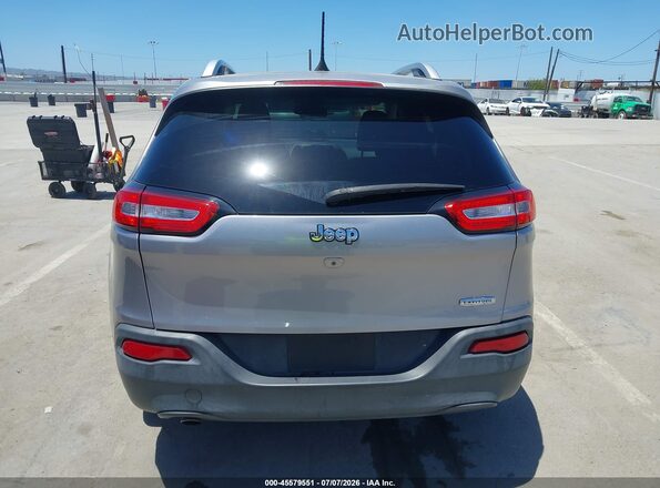 1C4PJLCB8HD219335 2017 JEEP CHEROKEE Silver 