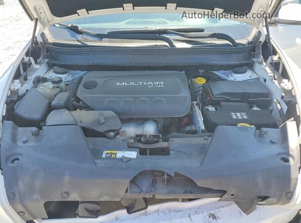 1C4PJLCB8JD552205 2018 JEEP CHEROKEE White Շարժիչի բաժամունքի տեսք