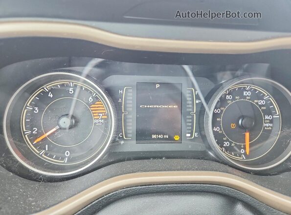 1C4PJLCB8JD615951 2018 JEEP CHEROKEE White Widok zestawu wskaźników