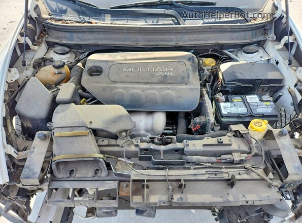 1C4PJLCB8JD615951 2018 JEEP CHEROKEE White Widok komory silnika