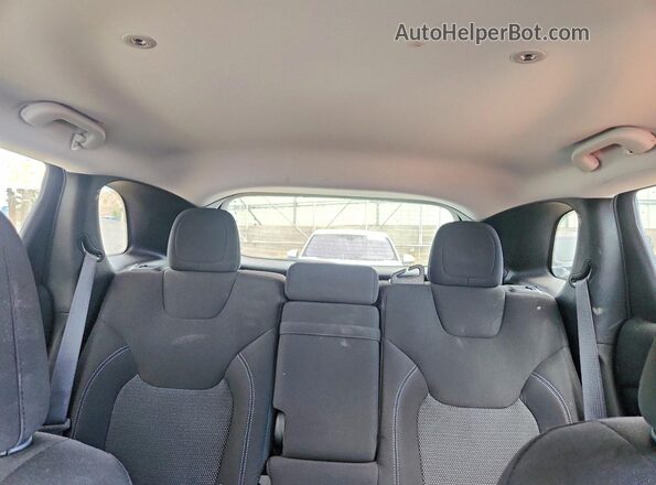 1C4PJLCB8KD148287 2019 JEEP CHEROKEE Красный Вид задних сидений