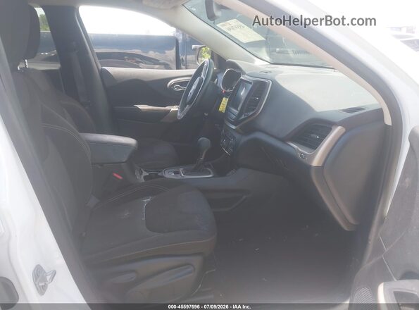 1C4PJLCB9HD231476 2017 JEEP CHEROKEE White Вид салону спереду