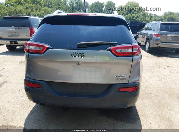 1C4PJLCB9JD531153 2018 JEEP CHEROKEE Silver 
