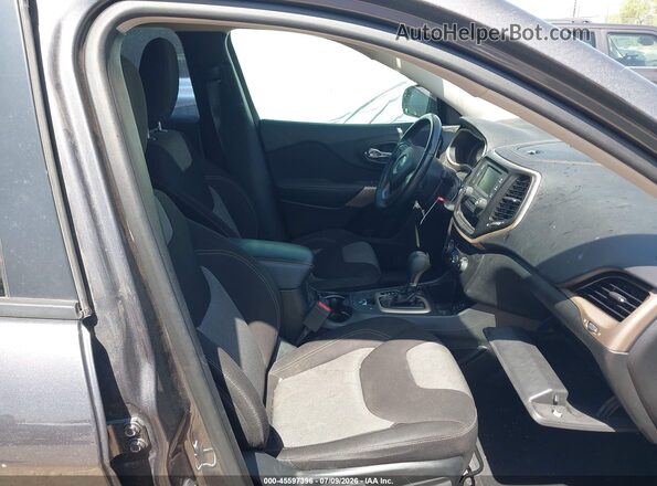 1C4PJLCB9JD544467 2018 JEEP CHEROKEE Black Widok wnętrza z przodu
