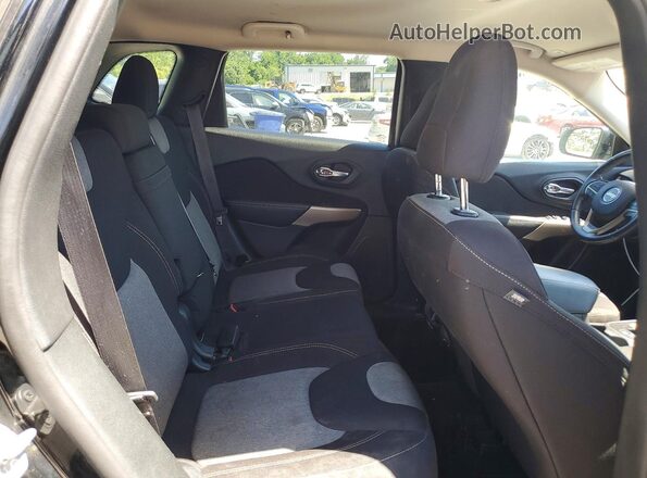 1C4PJLCB9JD616056 2018 JEEP CHEROKEE Black უკანა სალონის ხედი