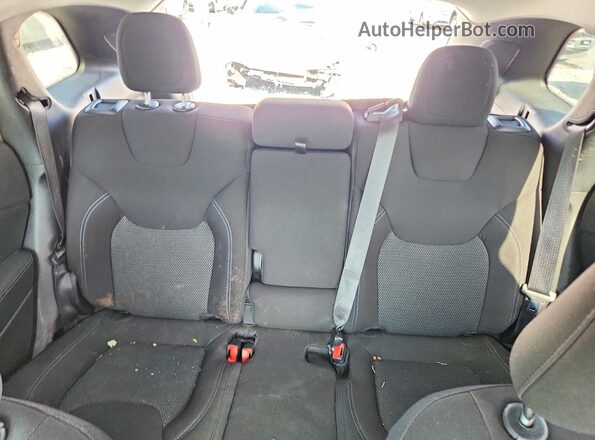 1C4PJLCB9LD553589 2020 JEEP CHEROKEE White Հետևի նստատեղերի տեսք