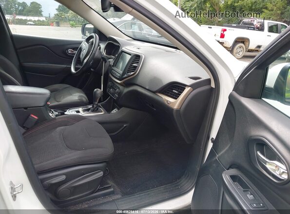 1C4PJLCBXHW571854 2017 JEEP CHEROKEE Белый Вид салона спереди