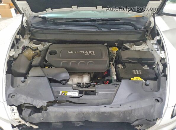 1C4PJLCBXJD504088 2018 JEEP CHEROKEE White Вид підкапотного простору