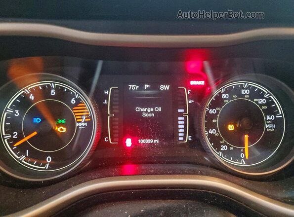 1C4PJLCBXJD504088 2018 JEEP CHEROKEE White Вид щитка приладів