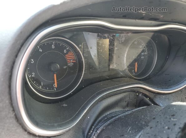 1C4PJLCBXKD123004 2019 JEEP CHEROKEE Tan ხელსაწყოთა პანელის ხედი