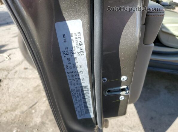 1C4PJLCBXKD123004 2019 JEEP CHEROKEE Tan VIN კოდის სტიკერის ხედი