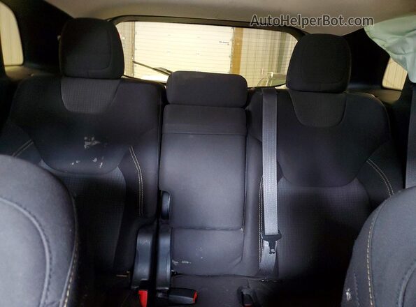 1C4PJLCS4HW644538 2017 JEEP CHEROKEE Черный Вид задних сидений