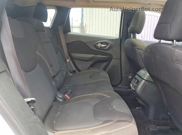 1C4PJLCS5HW554167 2017 JEEP CHEROKEE White Սալոնի հետևի տեսք
